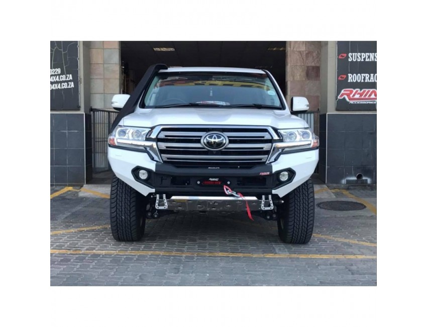 Rhino 4x4 : Landcruiser 200 Bull Bar (2016-)