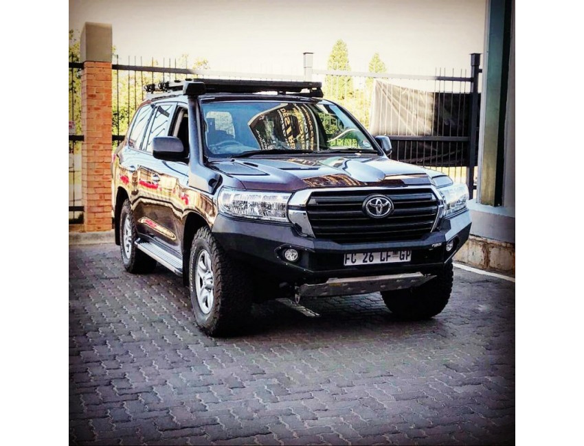 Rhino 4x4 : Landcruiser 200 Bull Bar (2016-) - Image 8